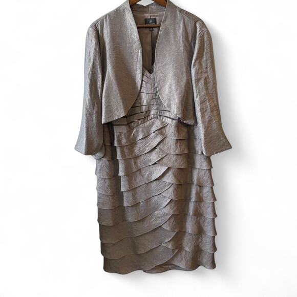 Adrianna Tiered Metallic Silver Dress & Jacket Set – Size 22W - Picture 1 of 7